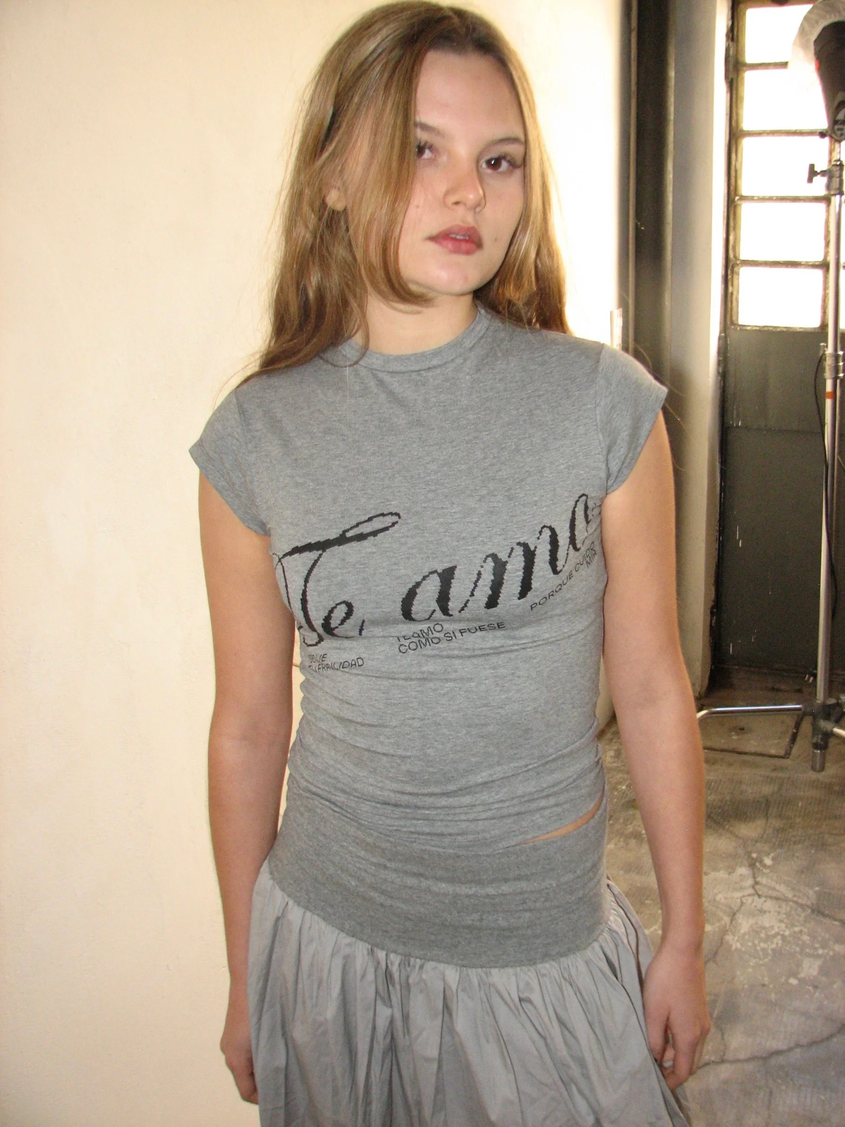BABY TEE TE AMO - GREY - Image 4