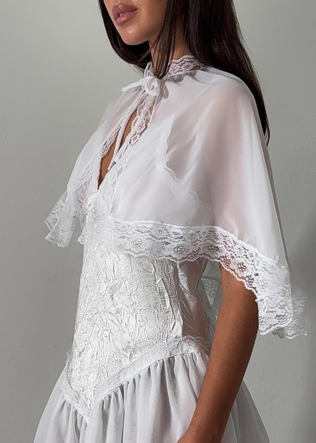 LA NUIT cape - Image 4