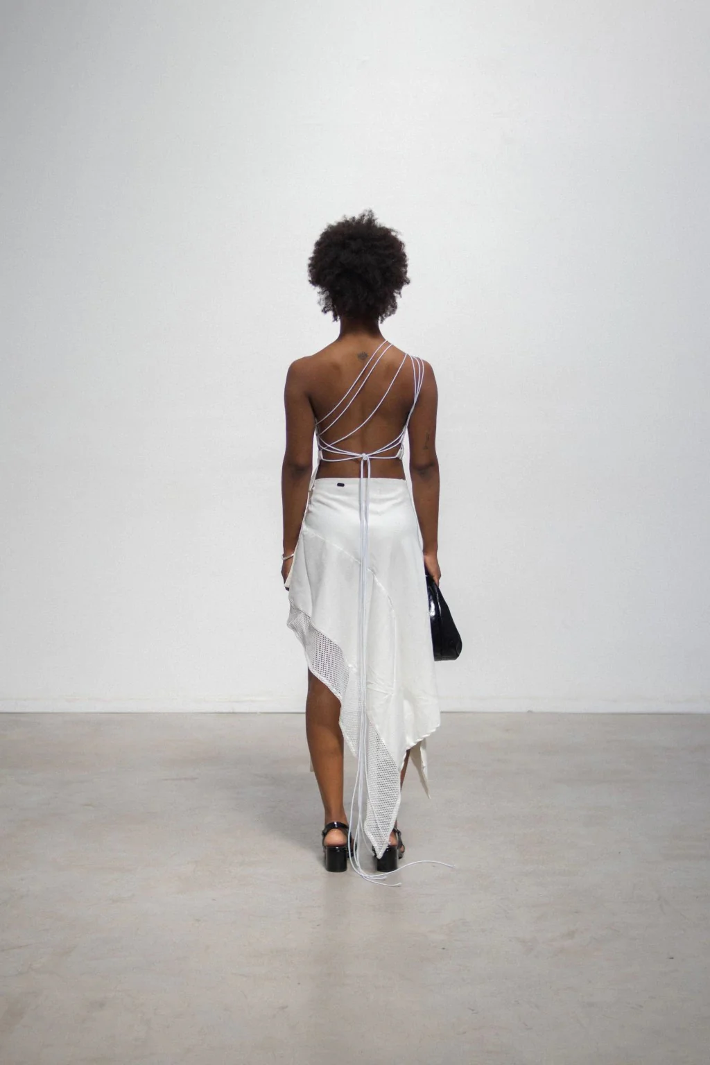 Magnetismo Skirt White - Image 6