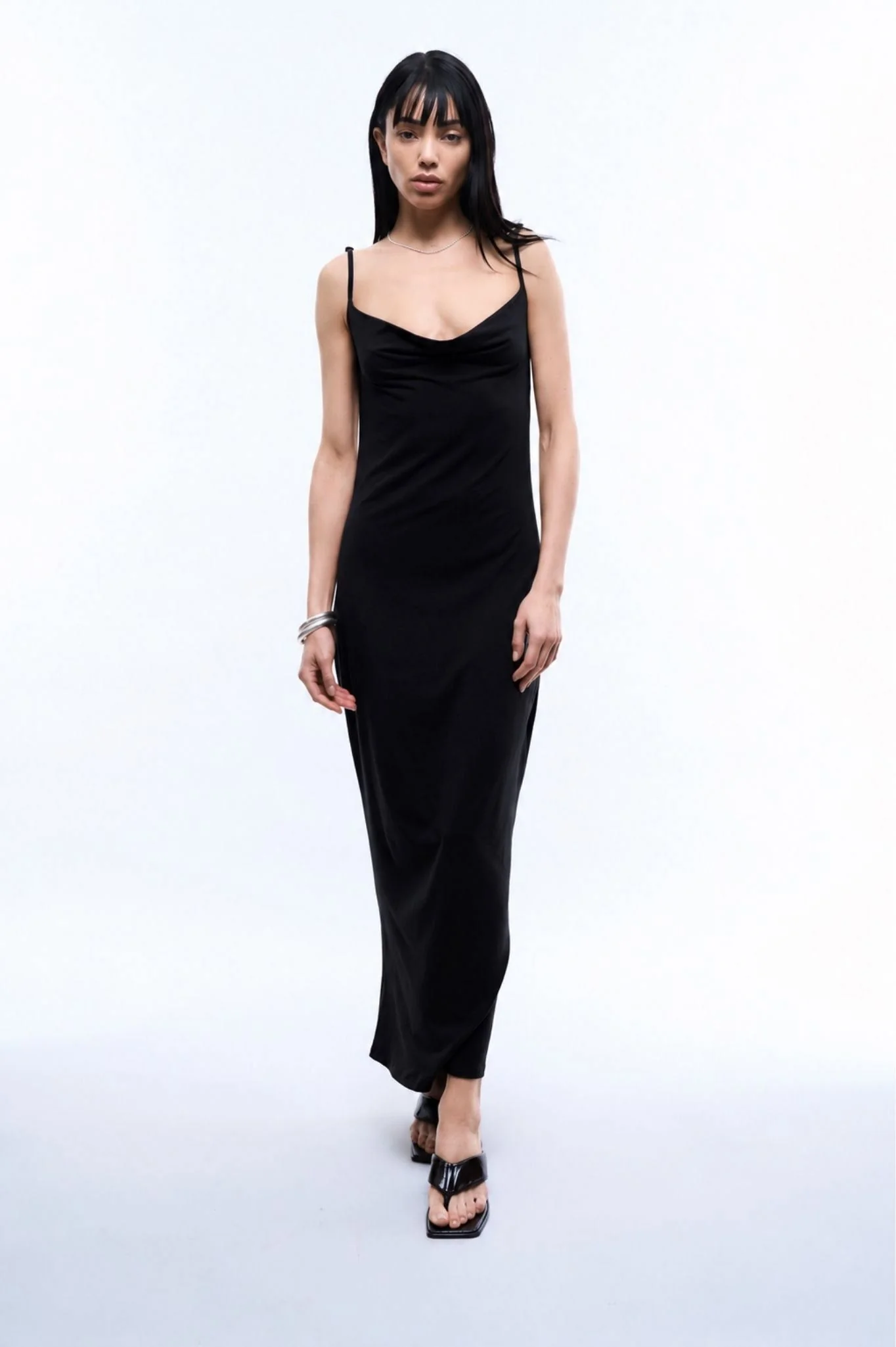 NIGHTLINE LONG DRESS IN BLACK